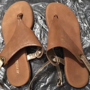 Aerosols sandals